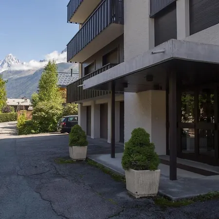 Le Carlaveyron - Happy *